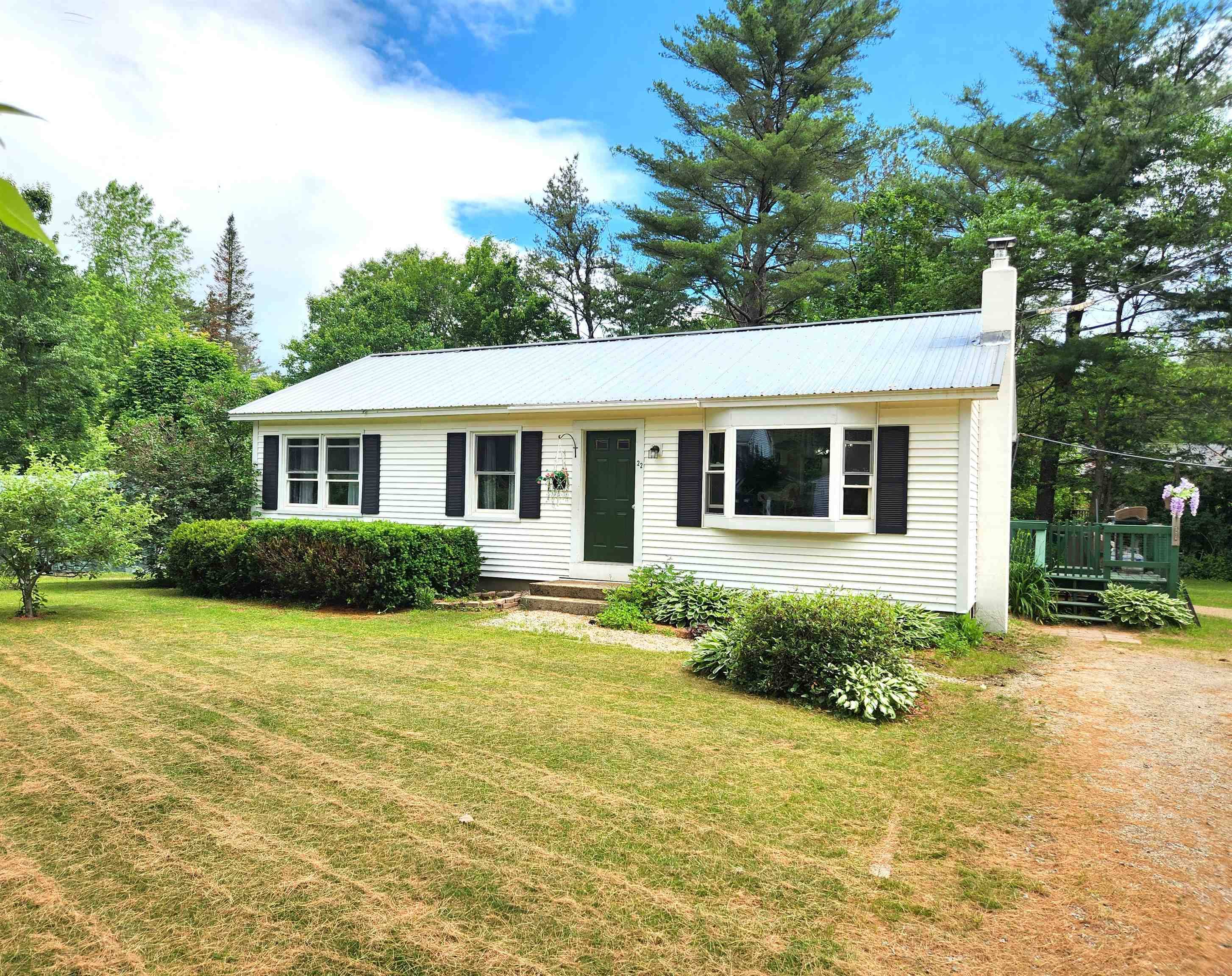 Conway, NH 03860,22 Willow RD