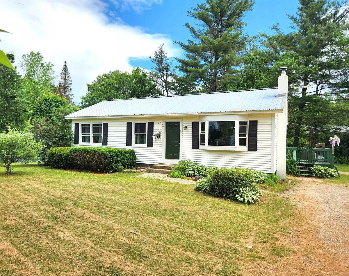 Conway, NH 03860,22 Willow RD