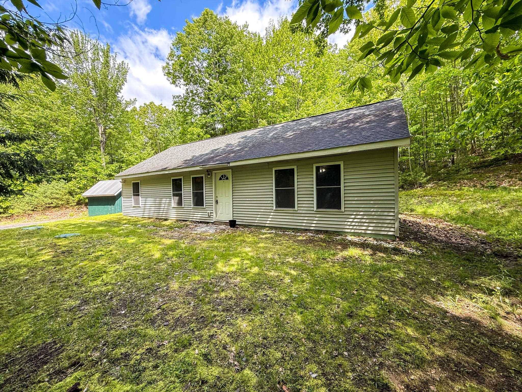 1496 Fairground RD, Bradford, VT 05033