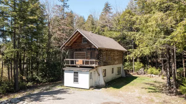 6 Deep Woods RD, Winhall, VT 05340