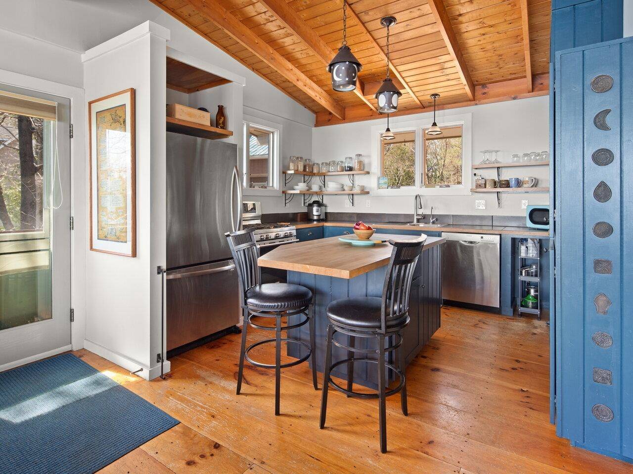 South Hero, VT 05486,28 Idlewild RD
