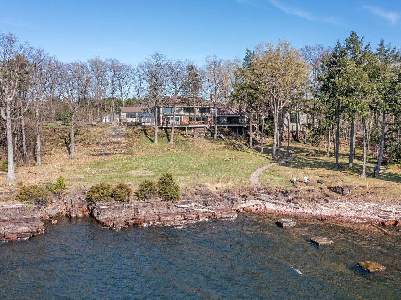 Burlington, VT 05401,25 Oakledge DR