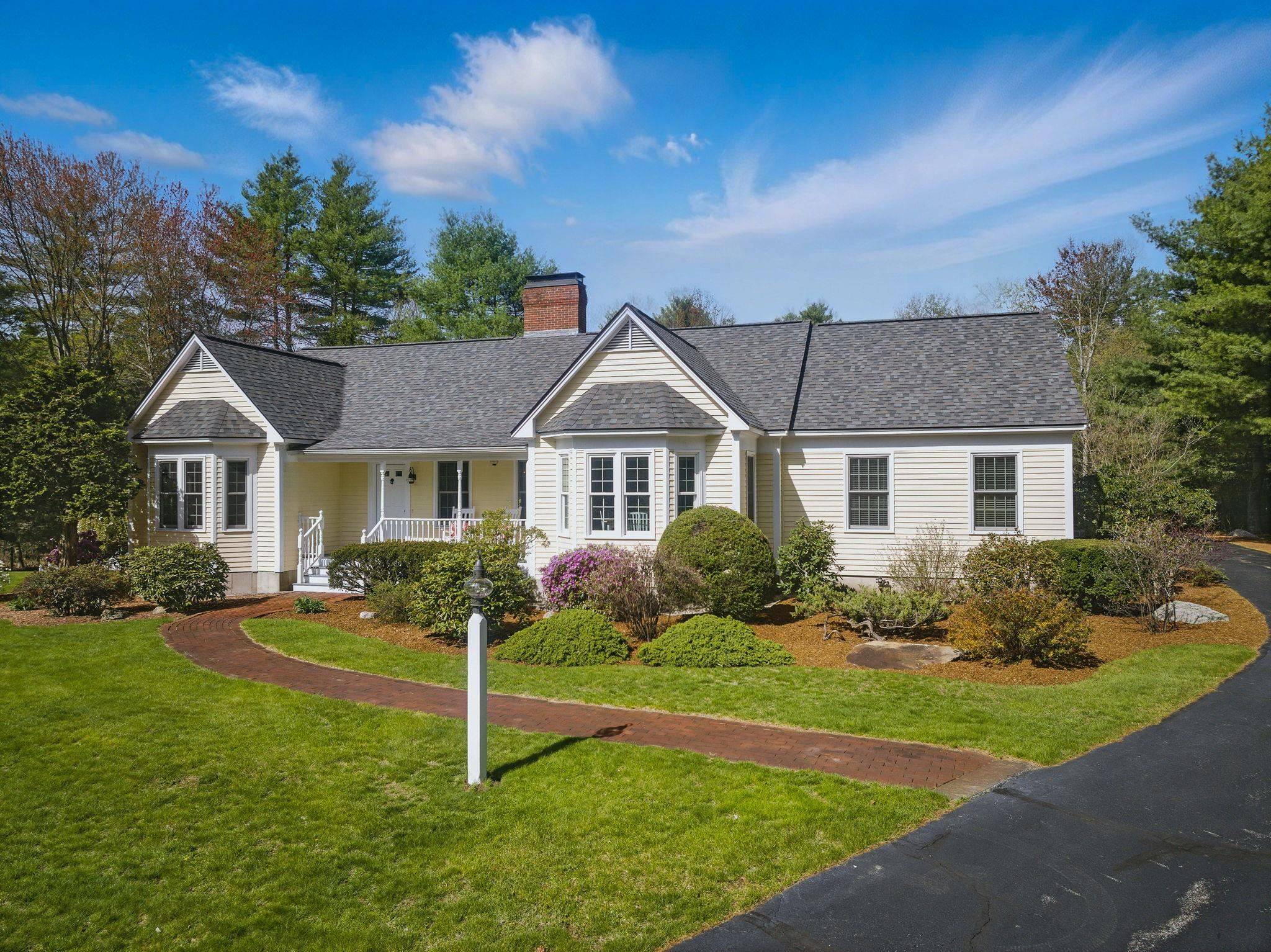 Bedford, NH 03110,72 McAllister RD