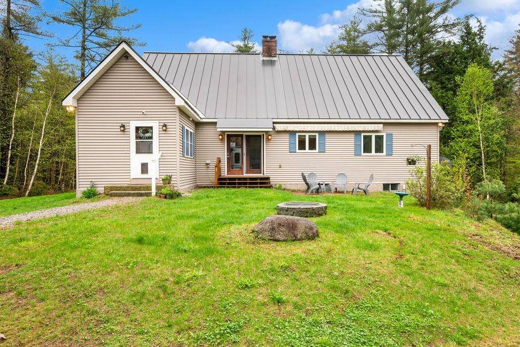 Hill, NH 03243,308 Murray Hill RD