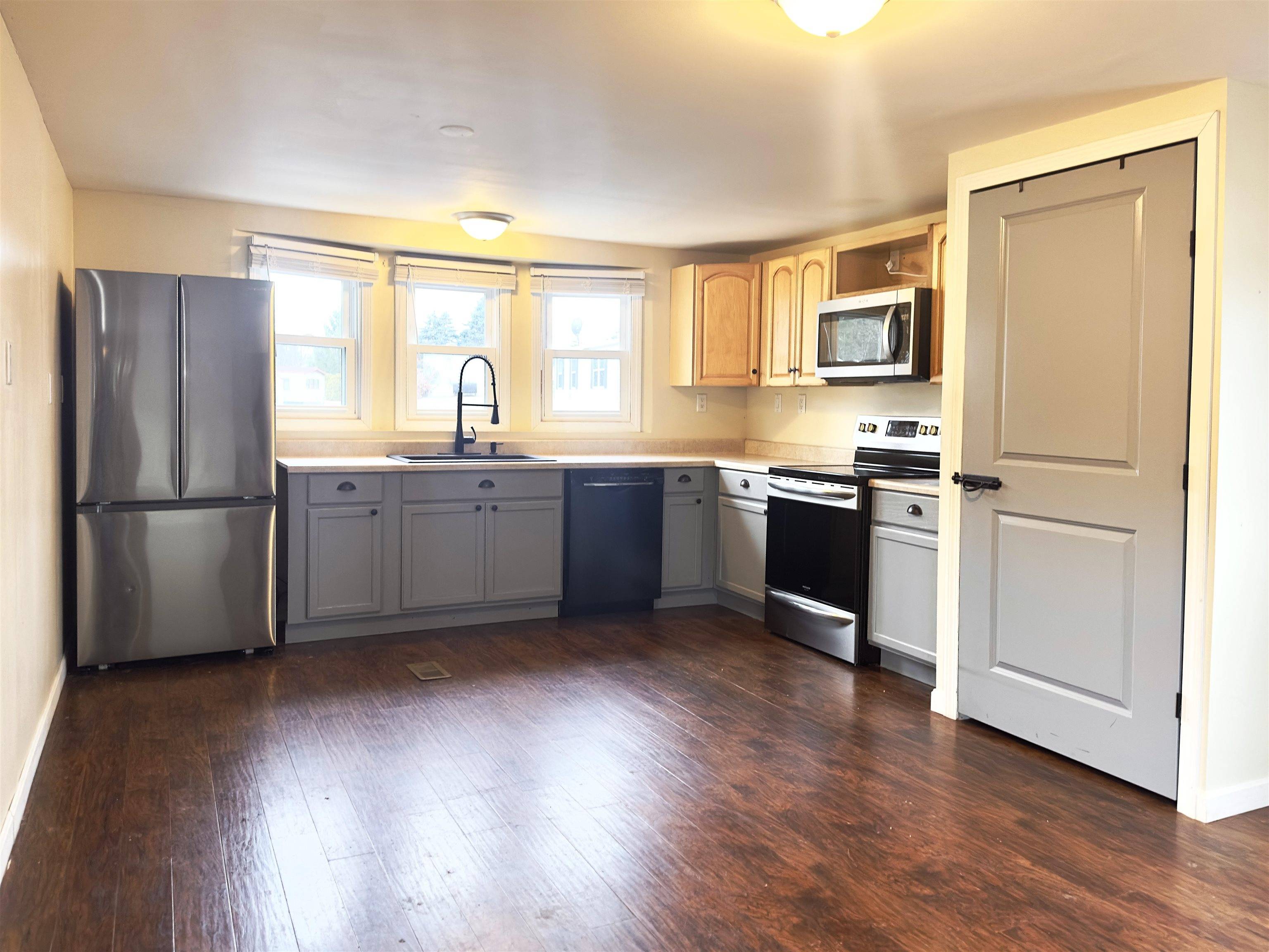 Belmont, NH 03220,35 Circle DR