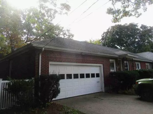 Manchester, NH 03102,675 Coolidge AVE