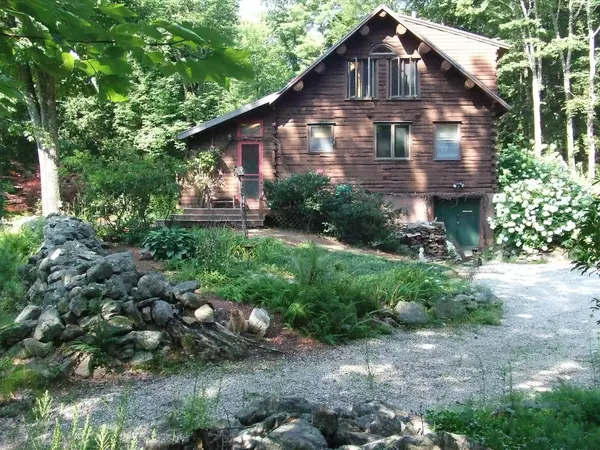 Strafford, NH 03884,759 1St Crown Point RD
