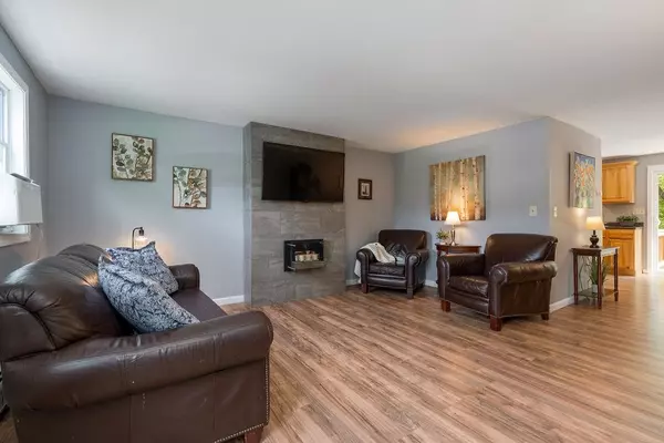 Londonderry, NH 03053,100 Fieldstone DR