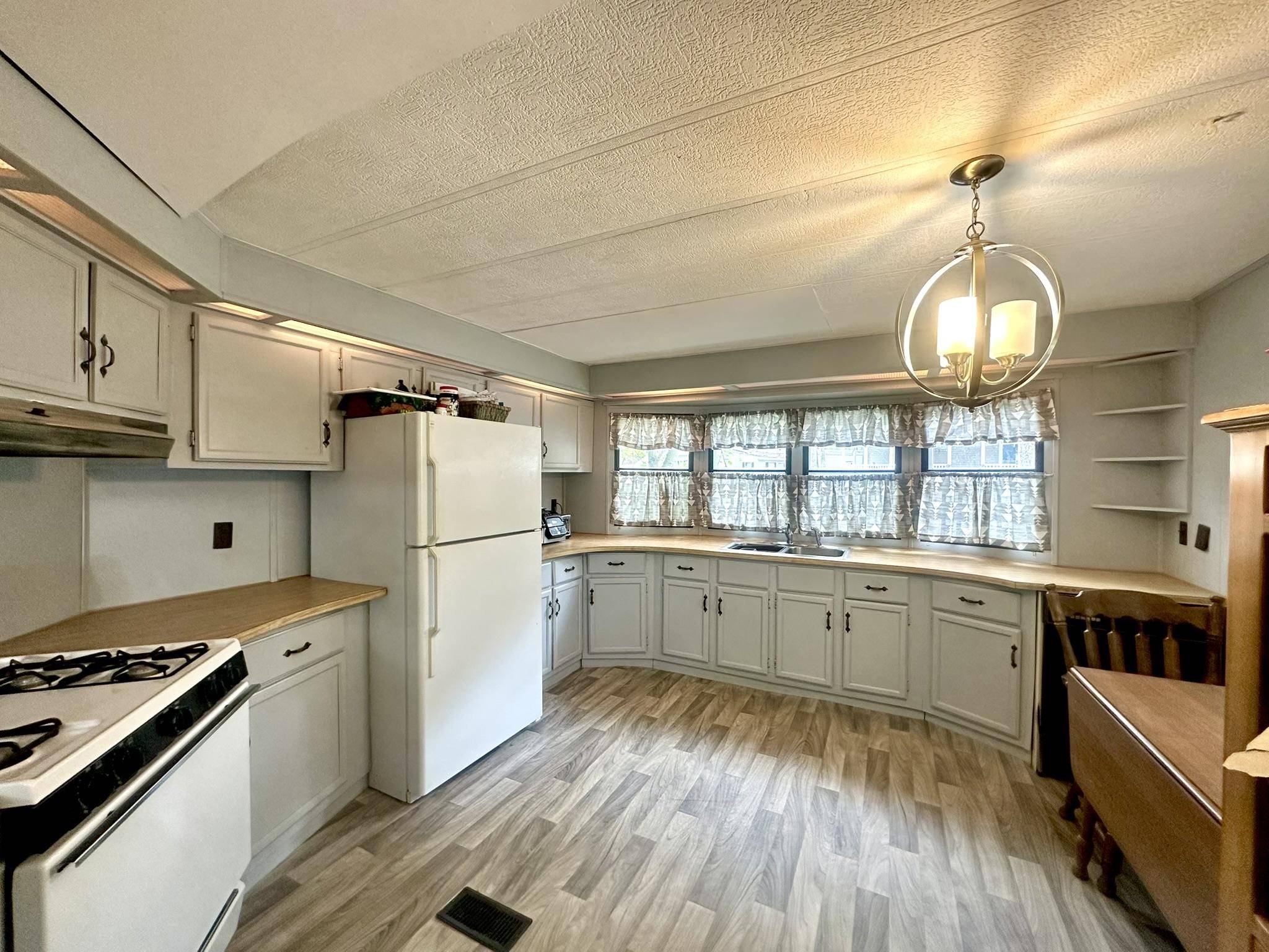 Keene, NH 03431,15 Blue Jay CT