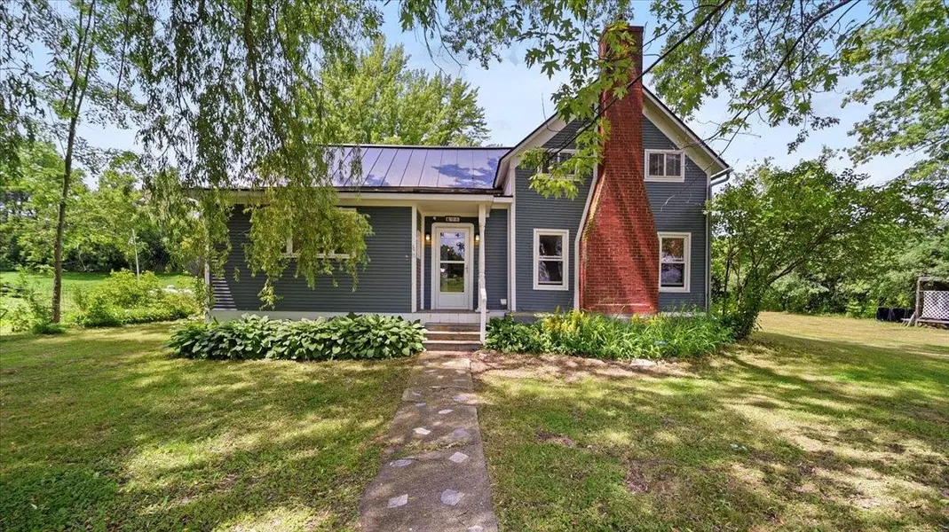 96 Jenna LN, Leicester, VT 05778