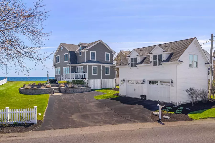 150 Webhannet DR, Wells, ME 04090