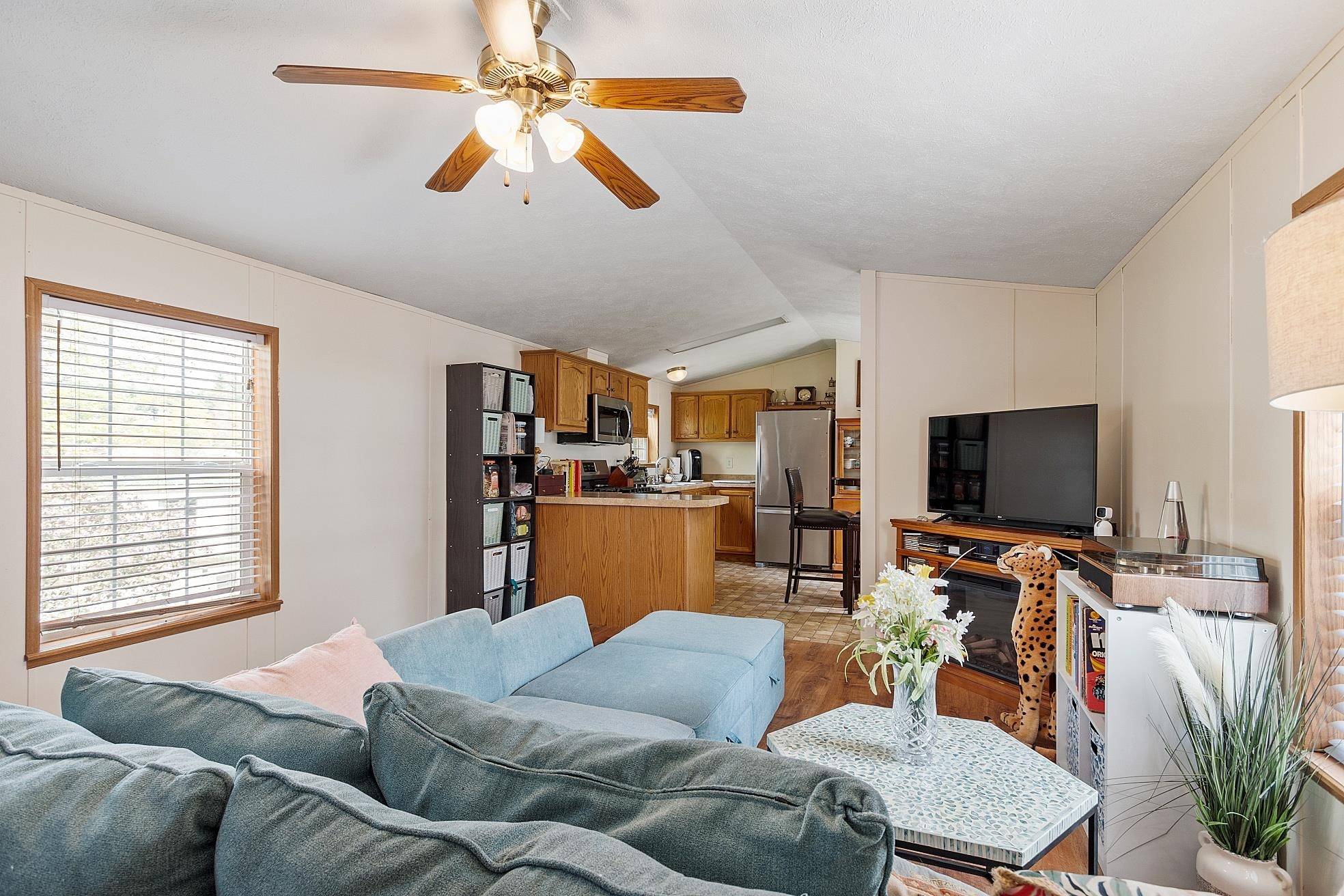 Keene, NH 03431,19 Blue Jay CT