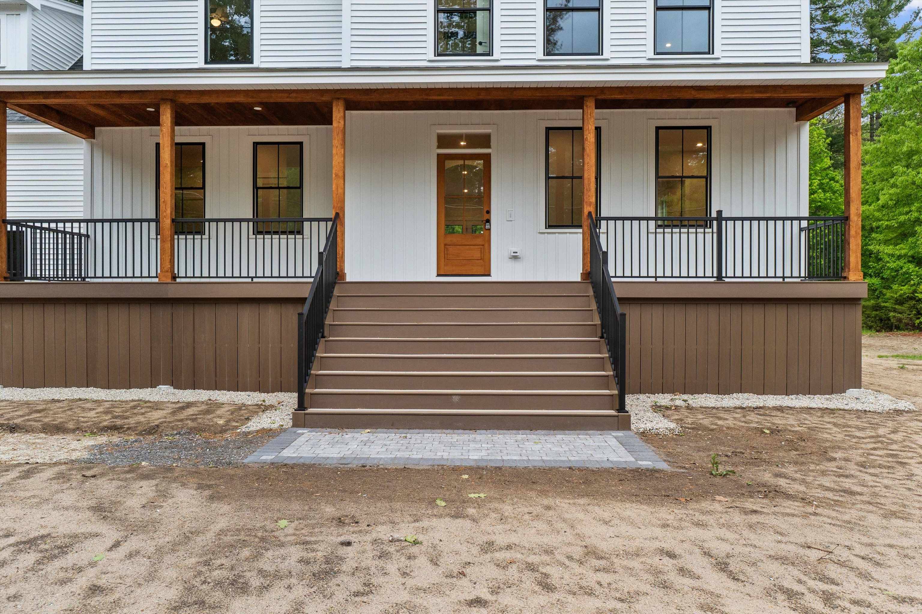 Pelham, NH 03076,6 Burns RD