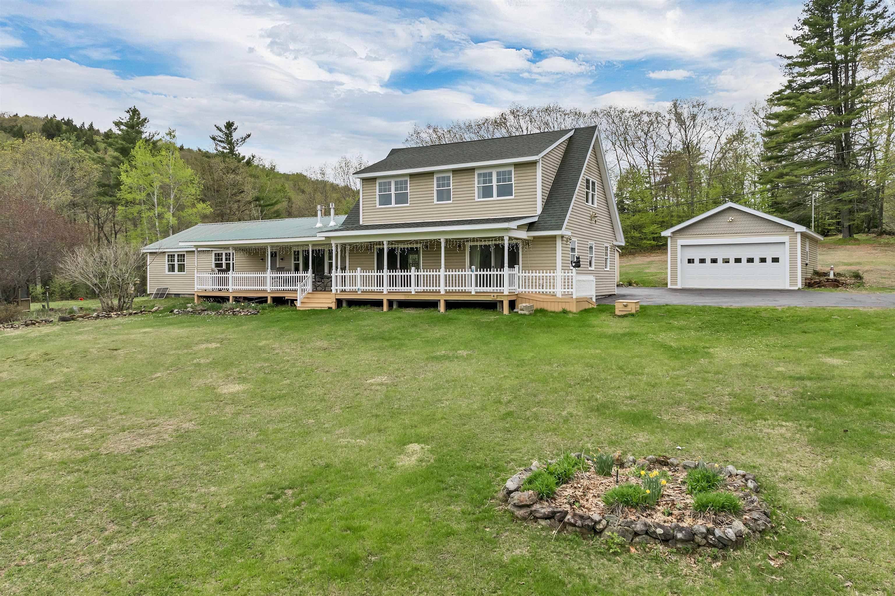 2834 Dick Brown RD, Bridgewater, NH 03264