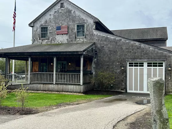Kensington, NH 03833,267 South RD