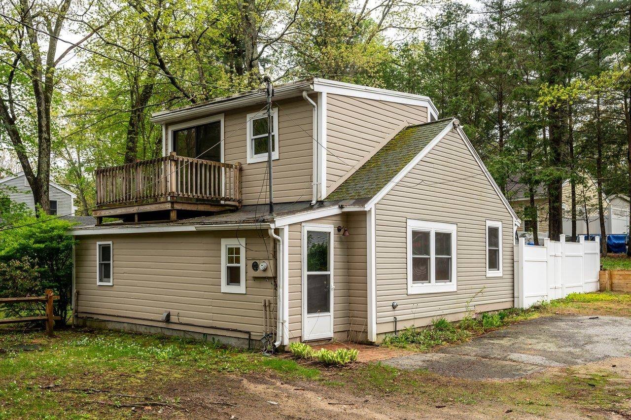 4 Riverside DR, Fremont, NH 03044