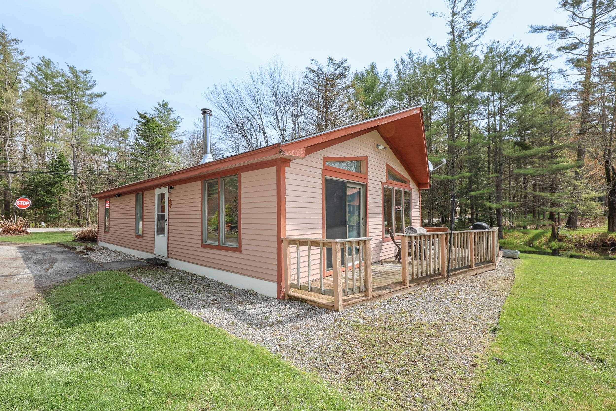 Newbury, NH 03225,4 Gerald DR