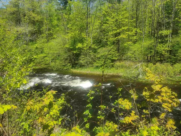 Keene, NH 03431,702 Marlboro RD