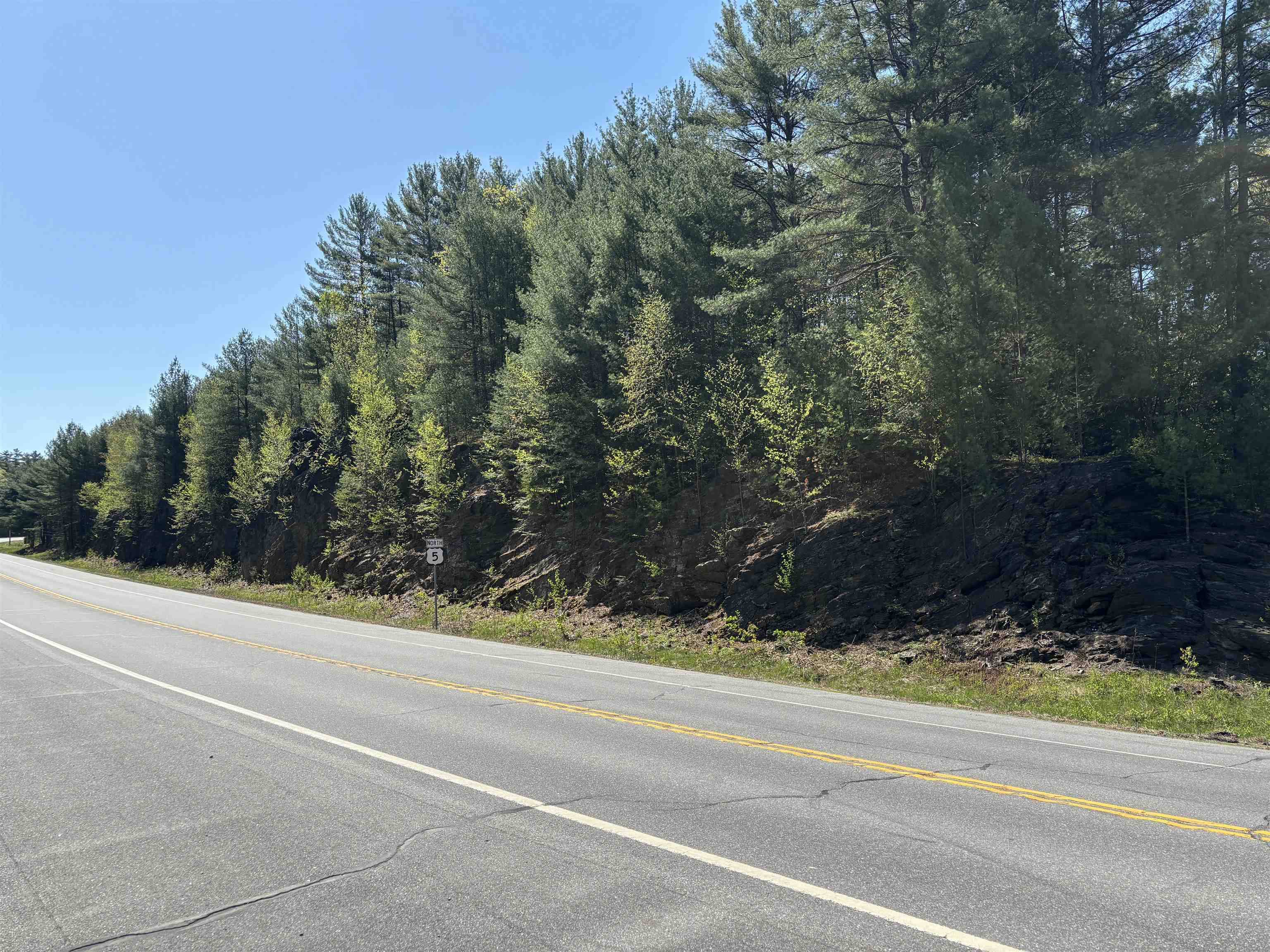Putney, VT 05346,00 E Putney Fallls RD