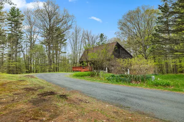 Hartford, VT 05001,1118 Wildlife RD