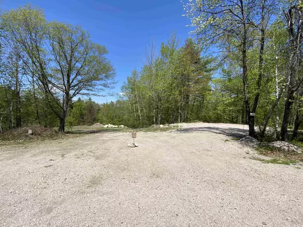 Wolfeboro, NH 03894,18-8 Winnipesaukee DR #Survey Lot 8 - Town lot 18