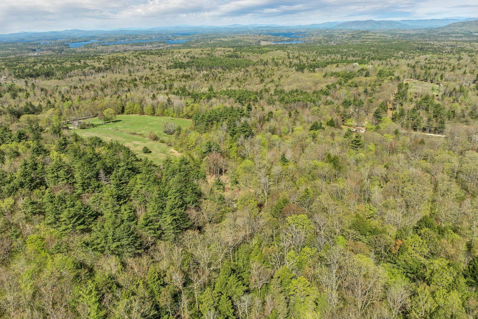 Tuftonboro, NH 03816,113 Federal Corner RD