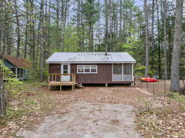 58 Thibodeau LN, Tamworth, NH 03886