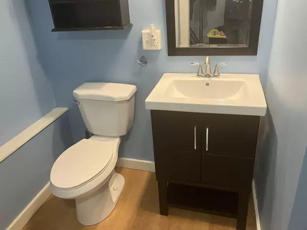 Bradford, VT 05033,56 S Pleasant ST