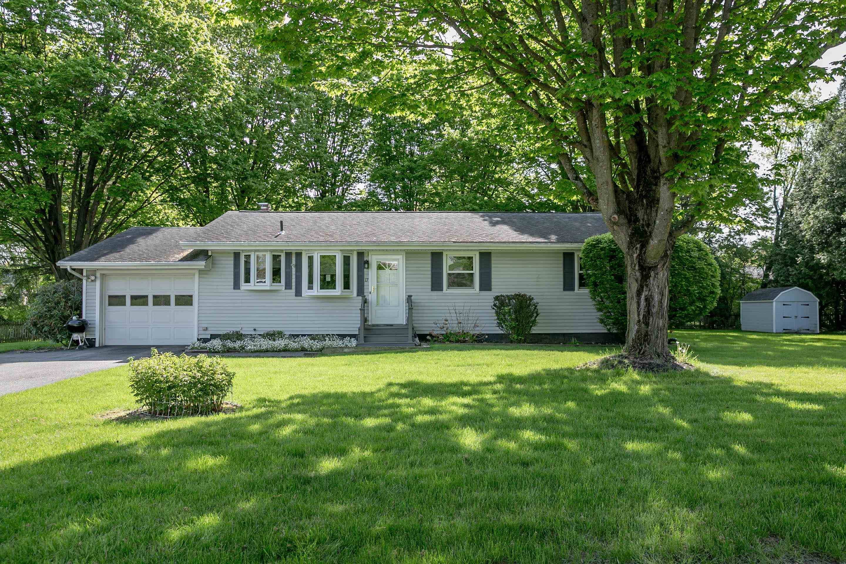 17 Mountain View BLVD, South Burlington, VT 05403