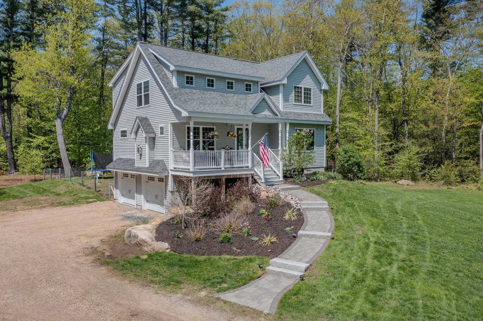 56 McCrillis RD,  Nottingham,  NH 03290
