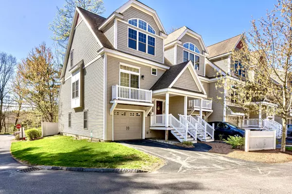 51 Hackett Hill RD #27,  Manchester,  NH 03102