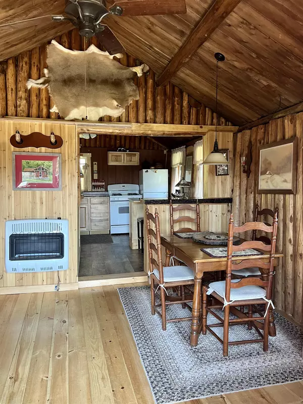 Pittsburg, NH 03592,52 Timberland RD