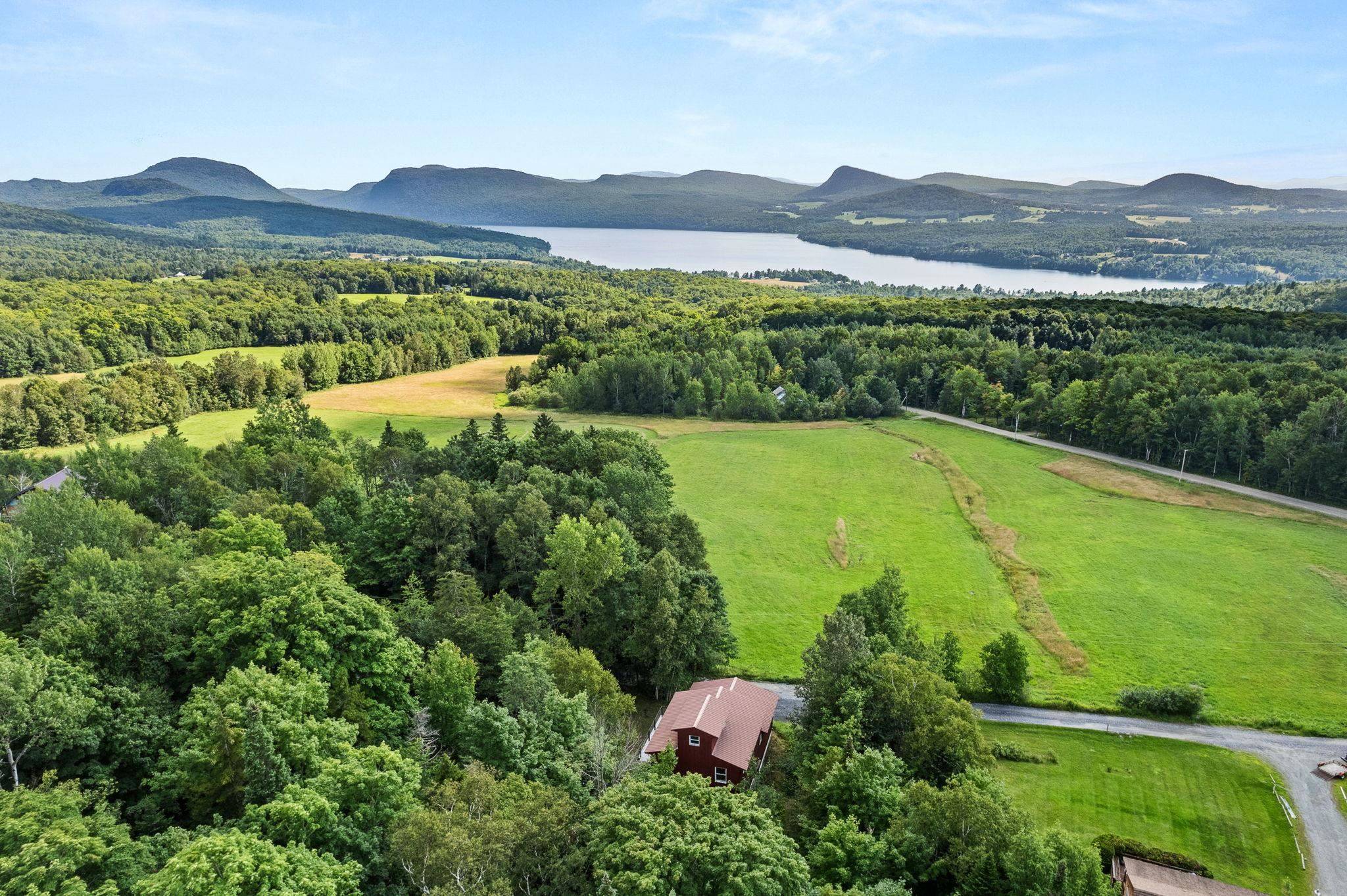 121 Ridge LN, Westmore, VT 05860