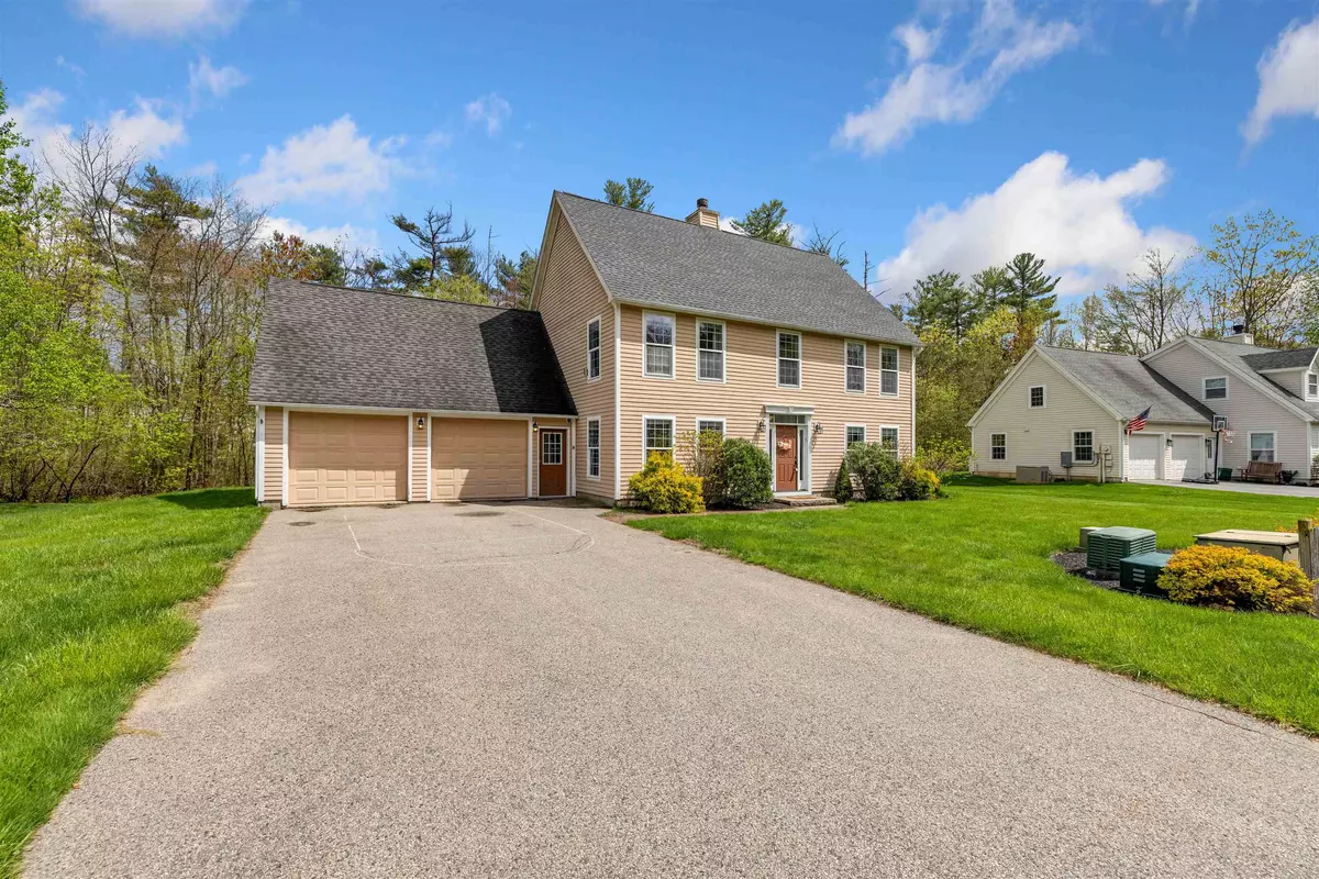 Dover, NH 03820,5 Blue Heron DR