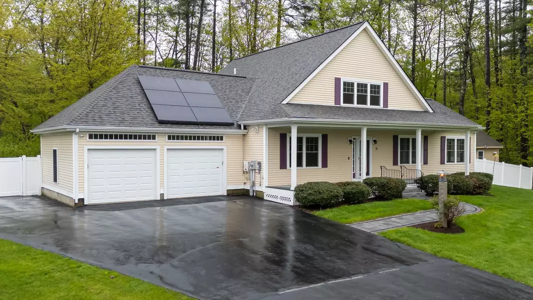 14 Chandler LN, Amherst, NH 03031
