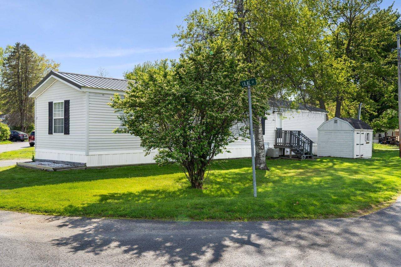 2 Lilac ST, Exeter, NH 03833