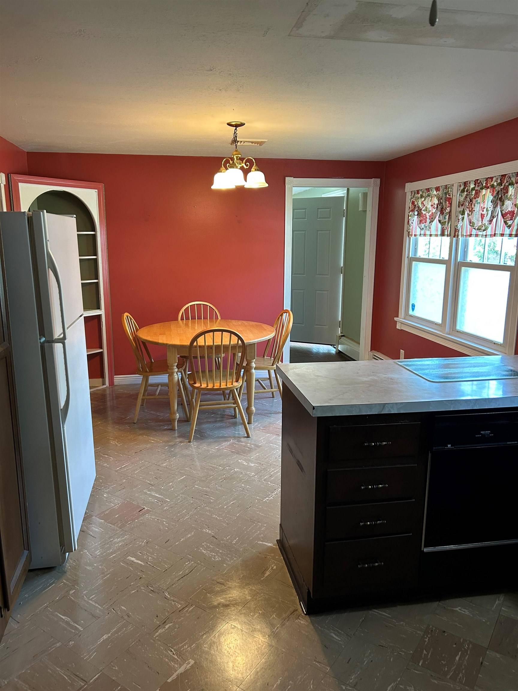 Hudson, NH 03051,12 Third ST