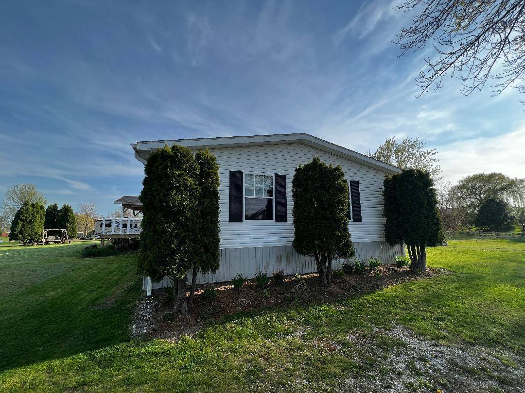 North Hero, VT 05474,68 Four Winds LN