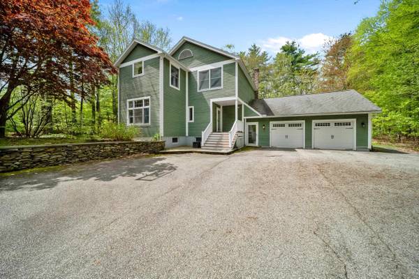 32 Wellesley DR, Bedford, NH 03110