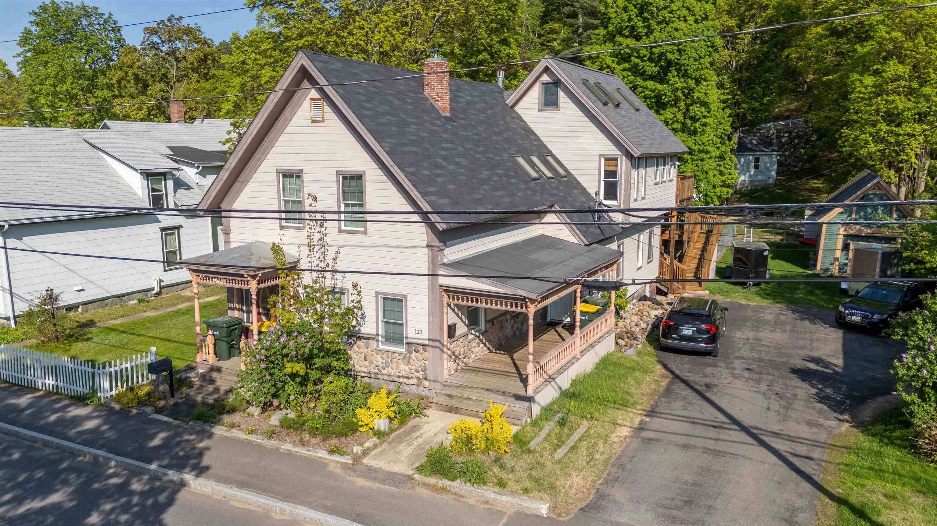Laconia, NH 03246,123 Mechanic ST