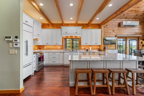 Madison, NH 03849,70 Peak Vista LN