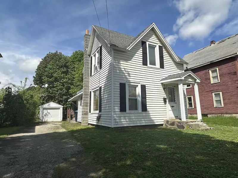 37 Cleveland AVE, Rutland City, VT 05701