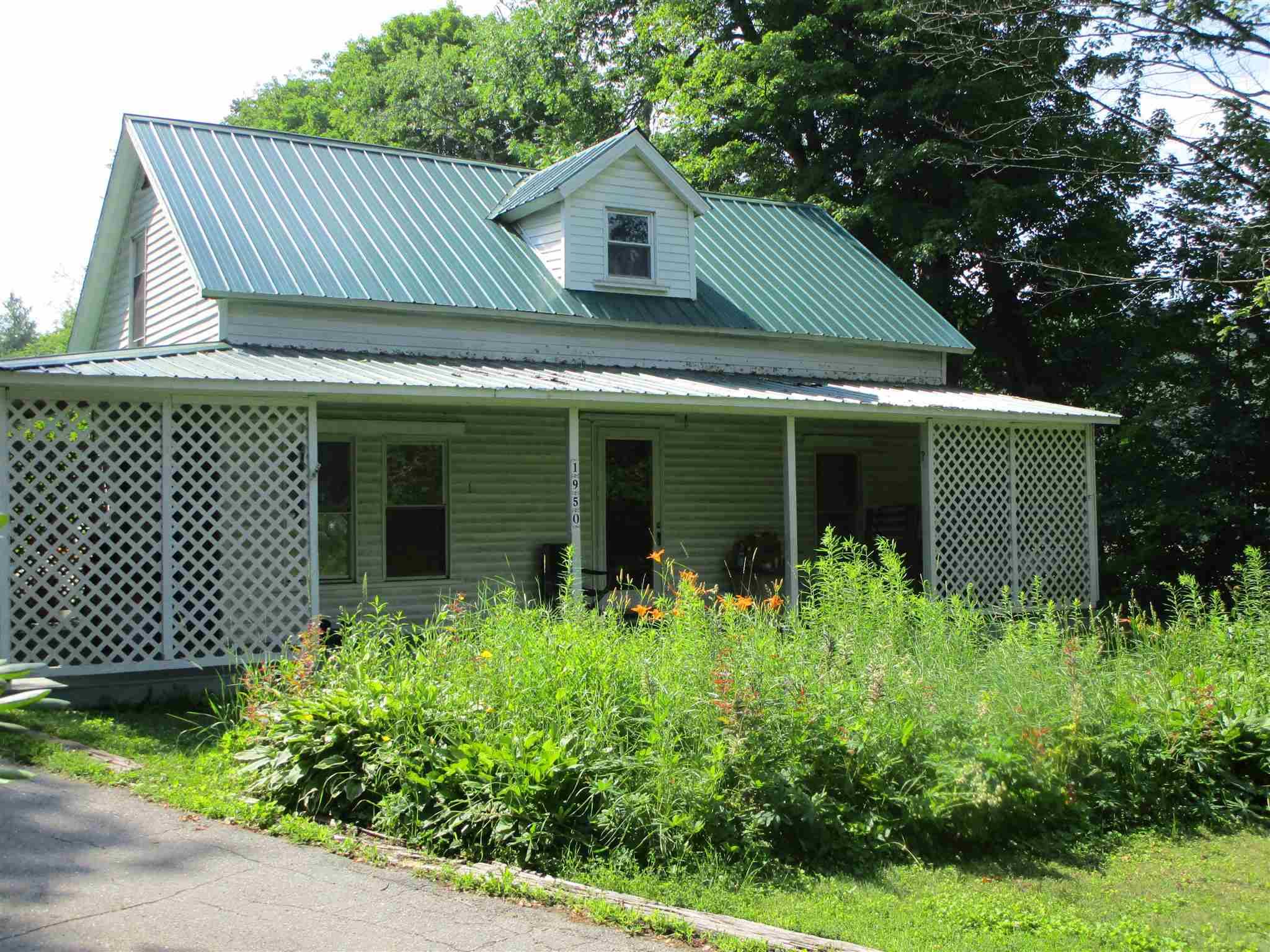 1950 North Main ST, Londonderry, VT 05148