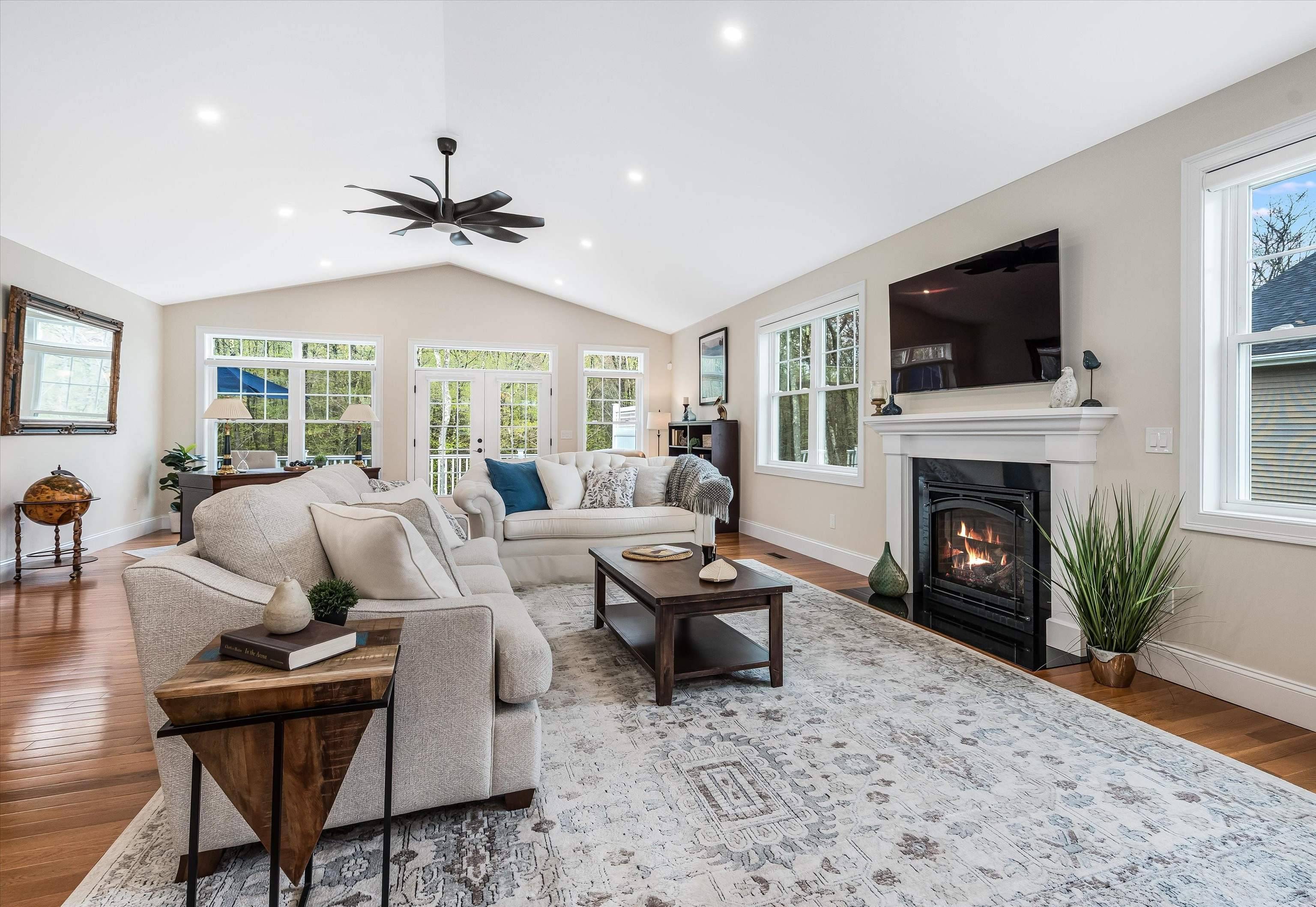 Raymond, NH 03077,28 Blackstone DR