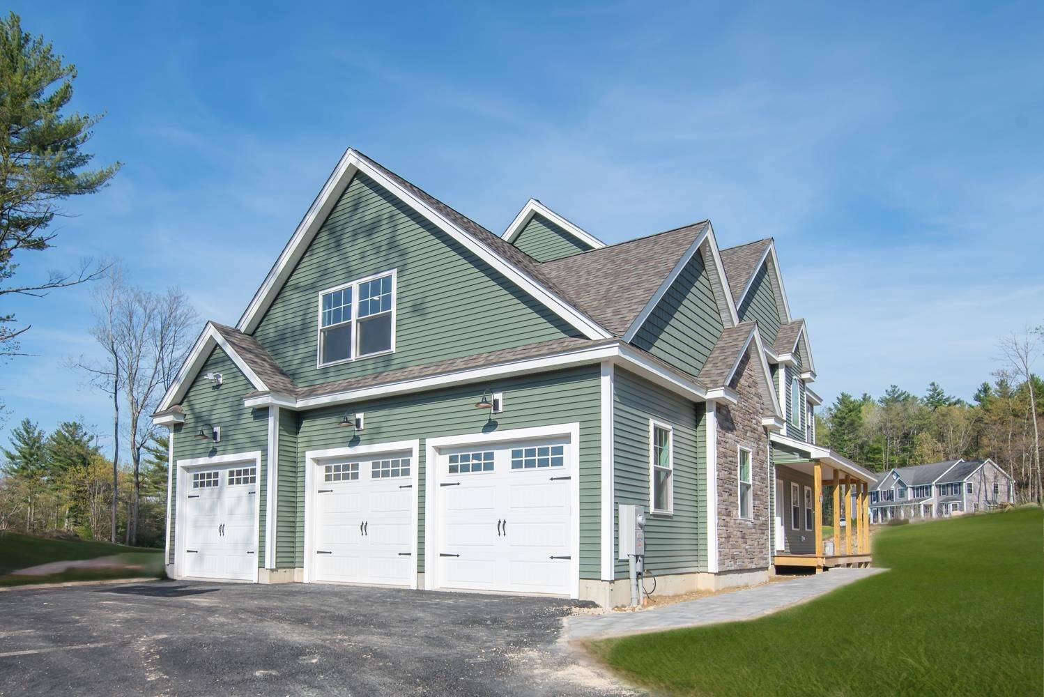 Pelham, NH 03076,6 Carmel RD