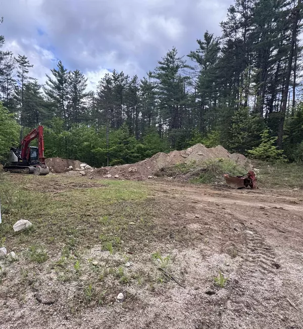 0 Clough RD, Effingham, NH 03882