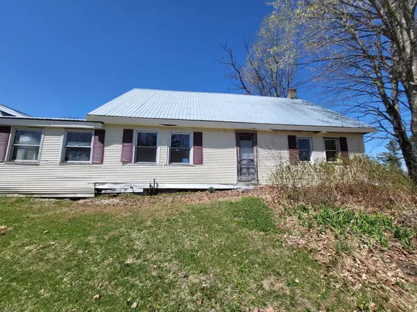 1008 Luce RD, Calais, VT 05650