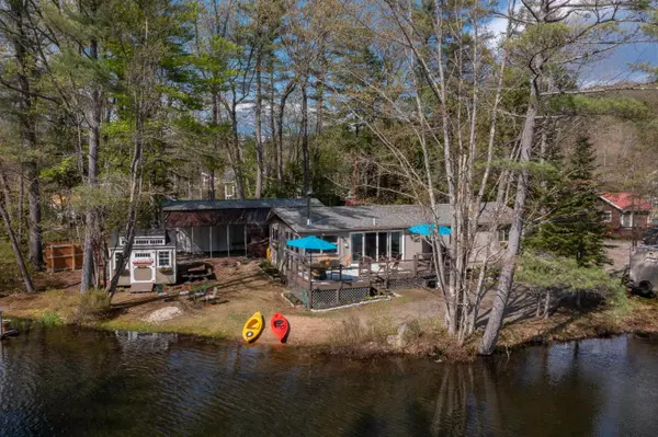 10 Island DR, Ashland, NH 03217