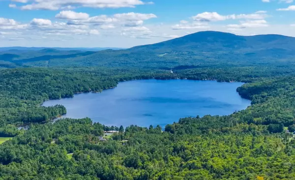 New London, NH 03257,373 Lakeshore DR