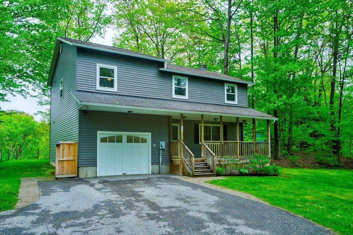 50 Quail Hollow DR, Milton, VT 05468